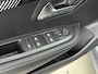 Peugeot 208 1.2 Hybrid 110pk Allure | Camera | Navigatie | Dodehoek detectie | Climate control | Lichtmetalen velgen |