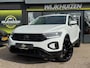 Volkswagen T-Roc 1.0 TSI R-Line met 20 Inch !!! Bomvol opties !!! Nieuwstaat !!!