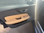 Volvo V60 2.0 D4 Inscription Leer,Panodak,18Inch,Trekhaak,Navi,Cruise Bomvol en dealer onderhouden