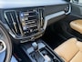 Volvo V60 2.0 D4 Inscription Leer,Panodak,18Inch,Trekhaak,Navi,Cruise Bomvol en dealer onderhouden