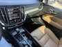 Volvo V60 2.0 D4 Inscription Leer,Panodak,18Inch,Trekhaak,Navi,Cruise Bomvol en dealer onderhouden