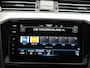 Volkswagen Passat 1.4 TSI PHEV GTE Business IQ light - Navigatie - 360 Camera - HUD - Stoelverwarming - Achterklep elektrisch - ACC