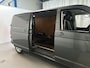 Volkswagen Transporter 2.0 TDI DSG L2H1 Highline Parkeersensoren Navigatie LED