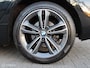 BMW 1-Serie 118i Sport High Executive|Sport stoelen leder|Zwarte hemelbekleding|Stoelverwarming|Sfeerverlichting|Carplay.