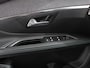 Peugeot 5008 1.2 PureTech 130pk Automaat Allure Pack 7-zits | Navigatie | Apple Carplay/Android Auto | Climate Control | Cruise Control | Virtual cockpit | PDC VA + Camera | Zonneschermen achter | Keyless Go | Full LED  18” LM Velgen