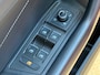 Volkswagen T-Roc 1.5 TSI 150pk DSG Style | Navigatie | Standkachel | Camera | Elek. Achterklep | Dode hoek | 4-Season banden | Rijklaar incl. garantie