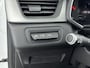 Renault Captur 1.0 TCe Intens 100PK | Navigatie | Afneembare Trekhaak | Achteruitrijcamera | Half-Lederen Bekleding | Climate Control | Apple CarPlay & Android Auto