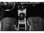 Toyota Urban Cruiser Executive 61 kWh | Apple Carplay/Android Auto | Panorama Dak | Kunstlederen Bekleding | 360 Camera | JBL Audio |