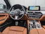 BMW 5-Serie Touring 520i High Executive Edition | Pano | Ventilatie | Parkeerverw | Trekhaak | M-Pakket | Camera