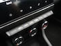 Renault Clio TCe 100 Zen - RIJKLAARPRIJS - Getinte ramen - Parkeersensoren achter - Navigatiesysteem