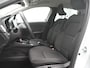 Renault Clio TCe 100 Zen - RIJKLAARPRIJS - Getinte ramen - Parkeersensoren achter - Navigatiesysteem