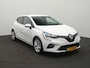 Renault Clio TCe 100 Zen - RIJKLAARPRIJS - Getinte ramen - Parkeersensoren achter - Navigatiesysteem
