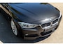 BMW 3-Serie 330e High Executive I M-pakket I Leder I 19 inch I
