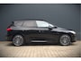 BMW 2-Serie Active Tourer M Sport 225e xDrive | Panoramadak | Harman Kardon | Individual | Head-Up Display | 360 Camera | Keyless | Cruise Control | Navigatie Prof. | Elek. Achterklep | Ambiance Verlichting | Fabrieksgarantie