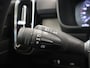 Volvo XC40 1.5 T3 Inscription | Panoramadak | Comfortstoelen | Lederen Interieur | Stoelverwarming V + A | Navigatie | 360 Camera | DAB | Apple CarPlay/Android Auto | Adaptieve Cruise Control | Ele. kofferdeksel | Harman/Kardon Audio | Ele. verstelbare stoel + Geheugen | Trekhaak |