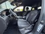 Volkswagen Tiguan 1.4 TSI eHybrid R-Line Business+ Automaat 245PK | Stoel- en stuurverwarming | Navigatie | Rondomzichtcamera | Elek. trekhaak | Adaptieve Cruise Control