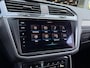 Volkswagen Tiguan 1.4 TSI eHybrid R-Line Business+ Automaat 245PK | Stoel- en stuurverwarming | Navigatie | Rondomzichtcamera | Elek. trekhaak | Adaptieve Cruise Control