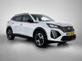 Peugeot e-2008 SUV EV Allure Avantage 54 kWh 156pk | Accu 97% | 406km WLTP Actieradius | Navigatie | Rondomzichtcamera | Climate Control | Adaptieve Cruise Control | Parkeersensoren v+a | Dodehoeksensor | Keyless | Draadloze Apple Carplay / Android Auto + telefoonlader | Digitaal instrumentenpaneel | Armsteun | Elektrisch inklapbare spiegels | DAB+ radio | Led koplampen | Donker getint glas | 17" lichtmetalen velgen |