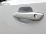 Peugeot e-2008 SUV EV Allure Avantage 54 kWh 156pk | Accu 97% | 406km WLTP Actieradius | Navigatie | Rondomzichtcamera | Climate Control | Adaptieve Cruise Control | Parkeersensoren v+a | Dodehoeksensor | Keyless | Draadloze Apple Carplay / Android Auto + telefoonlader | Digitaal instrumentenpaneel | Armsteun | Elektrisch inklapbare spiegels | DAB+ radio | Led koplampen | Donker getint glas | 17" lichtmetalen velgen |