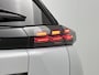 Peugeot e-2008 SUV EV Allure Avantage 54 kWh 156pk | 406km WLTP Actieradius | Navigatie | Rondomzichtcamera | Climate Control | Adaptieve Cruise Control | Parkeersensoren v+a | Dodehoeksensor | Keyless | Draadloze Apple Carplay / Android Auto + telefoonlader | Digitaal instrumentenpaneel | Armsteun | Elektrisch inklapbare spiegels | DAB+ radio | Led koplampen | Donker getint glas | 17" lichtmetalen velgen |