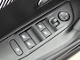 Peugeot e-2008 SUV EV Allure Avantage 54 kWh 156pk | 406km WLTP Actieradius | Navigatie | Rondomzichtcamera | Climate Control | Adaptieve Cruise Control | Parkeersensoren v+a | Dodehoeksensor | Keyless | Draadloze Apple Carplay / Android Auto + telefoonlader | Digitaal instrumentenpaneel | Armsteun | Elektrisch inklapbare spiegels | DAB+ radio | Led koplampen | Donker getint glas | 17" lichtmetalen velgen |