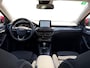 Ford Focus 1.0 EcoBoost Titanium Business | Adaptief cruise control | Trekhaak | B&O audio | HUD | Parkeersensoren voor en achter | Achteruitrijcamera | Winter pack | 17" lichtmetalen velgen |