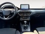 Ford Focus 1.0 EcoBoost Titanium Business | Adaptief cruise control | Trekhaak | B&O audio | HUD | Parkeersensoren voor en achter | Achteruitrijcamera | Winter pack | 17" lichtmetalen velgen |