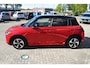 Suzuki Swift 1.2 Smart Hybrid 81pk Style Red and Black Edition