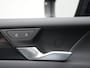 Volkswagen Tiguan 1.5 TSI Life Automaat - IQ light - Trekhaak - Navigatie - ACC - 360 Camera - Stoelverwarming - Park Assist