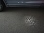 Volkswagen Tiguan 1.5 TSI Life Automaat - IQ light - Trekhaak - Navigatie - ACC - 360 Camera - Stoelverwarming - Park Assist