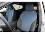 Volvo EX30 Single Motor Extended Range Plus Europa 69 kWh | Verwarmbare voorstoelen en stuurwiel | Premium audio by Harman Kardon | Elektrisch verstelbare stoelen met memory functie | Adaptieve Cruise Control | Warmtepomp | Elektrische achterklep | Keyless