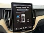 Volvo XC60 2.0 T6 Plug-in hybrid AWD Plus Dark | Panoramadak | Headup display | 360 camera | Getint glas |