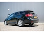 Toyota Avensis 1.8 VVTi Business | Camera | Trekhaak | Leder alcantara | Stoelverwarming | nette auto |