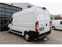 Peugeot Boxer 330 2.2 BlueHDi 140 L2H2 Premium Volle Inrichting I Trekhaak I NAV I Cam