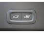 Volvo XC40 197PK B4 Plus Black Edition | Panoramadak met schuif-/kantelfunctie | 360º camera | Apple Carplay/Android Auto | Premium Audio by Harman Kardon | Electronic Climate Controle
