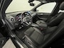 Mercedes-Benz B-klasse 180 Business Solution AMG | Pano | Stoelverwarming | Parkeersensoren V+A |