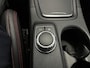 Mercedes-Benz B-klasse 180 Business Solution AMG | Pano | Stoelverwarming | Parkeersensoren V+A |