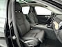 Volvo XC60 T6 Plug-in hybrid AWD Ultra Dark | SOH 100% | Panoramadak | 360° camera | Harman Kardon | Head-up Display | Stoel- en Stuurverwarming | Trekhaak
