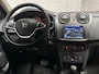 Dacia Sandero 0.9 TCe SL Stepway Automaat (NAVIGATIE, CAMERA, TREKHAAK, SPORTSTOELEN, CRUISE, ELEK RAMEN, NIEUWE APK, NIEUWSTAAT)