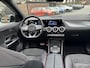 Mercedes-Benz EQA 250 Business Solution AMG 67 kWh | Panoramadak | Sfeerverlichting | Apple Carplay |