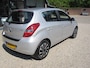 Hyundai i20 1.2i DynamicVersion nieuwe koppeling apk 19-12-2026 met trekhaak