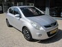 Hyundai i20 1.2i DynamicVersion nieuwe koppeling apk 19-12-2026 met trekhaak