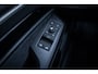 Volkswagen ID.7 Tourer Pro Limited Edition 77 kWh | 360 graden camera | Draadloze telefoonlader | Elektrisch bedienbare achterklep met sensorsturing