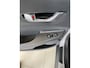 Hyundai Kona 1.6 GDI HEV Premium,Automaat,Digitaaldasbord,Head-Up Display,Keyless,Climate&Cruiscontrol Adaptief,Spraakbediening,Trekhaak,Navigatie,Achteruitrijcamera,Stoelen Elektrischbedienbaar,Stoel &Stuurverwarming,Krell Premium,Tel Lader,18 Inch Lmv