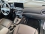 Hyundai Kona 1.6 GDI HEV Premium,Automaat,Digitaaldasbord,Head-Up Display,Keyless,Climate&Cruiscontrol Adaptief,Spraakbediening,Trekhaak,Navigatie,Achteruitrijcamera,Stoelen Elektrischbedienbaar,Stoel &Stuurverwarming,Krell Premium,Tel Lader,18 Inch Lmv