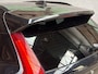 Volvo XC40 1.5 T4 Recharge R-Design 211Pk Automaat (APPLE CARPLAY, GROOT NAVI, LEDER/ALCANTARA, STUUR/STOELVERWARMING, CAMERA, TREKHAAK, SPORTSTOELEN, GETINT GLAS, LANE ASSIST, NIEUWSTAAT)