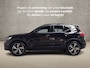 Volvo XC40 1.5 T4 Recharge R-Design 211Pk Automaat (APPLE CARPLAY, GROOT NAVI, LEDER/ALCANTARA, STUUR/STOELVERWARMING, CAMERA, TREKHAAK, SPORTSTOELEN, GETINT GLAS, LANE ASSIST, NIEUWSTAAT)