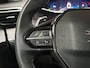 Peugeot 208 1.2 PureTech Allure Sport Automaat (VIRTUAL COCKPIT, APPLE CARPLAY, GROOT NAVI, 360 CAMERA, SPORTSTOELEN, LEDER, ADAPTIVE CRUISE, KEYLESS, NIEUWSTAAT)