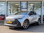 Toyota C-HR / C-HR+ 1.8 Hybrid 140 First Edition | Stoel- stuurverwarming | Dodehoek | Elek. achterklep | ACC | PDC V+A | Prisma-LED