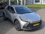 Toyota C-HR / C-HR+ 1.8 Hybrid 140 First Edition | Stoel- stuurverwarming | Dodehoek | Elek. achterklep | ACC | PDC V+A | Prisma-LED